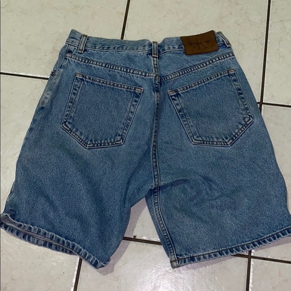 Vintage Calvin Klein Jeans denim shorts - Picture 2 of 3
